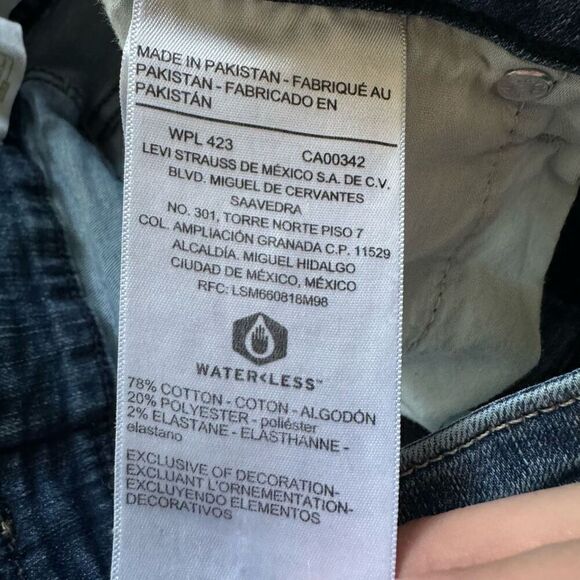 Signature Levi Strauss Mid Rise Skinny Jeans Women’s Size 10M Cotton Blend - Picture 14 of 15